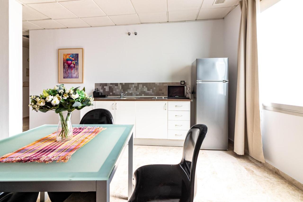Saenz Gallery By Bossh! Appartement *